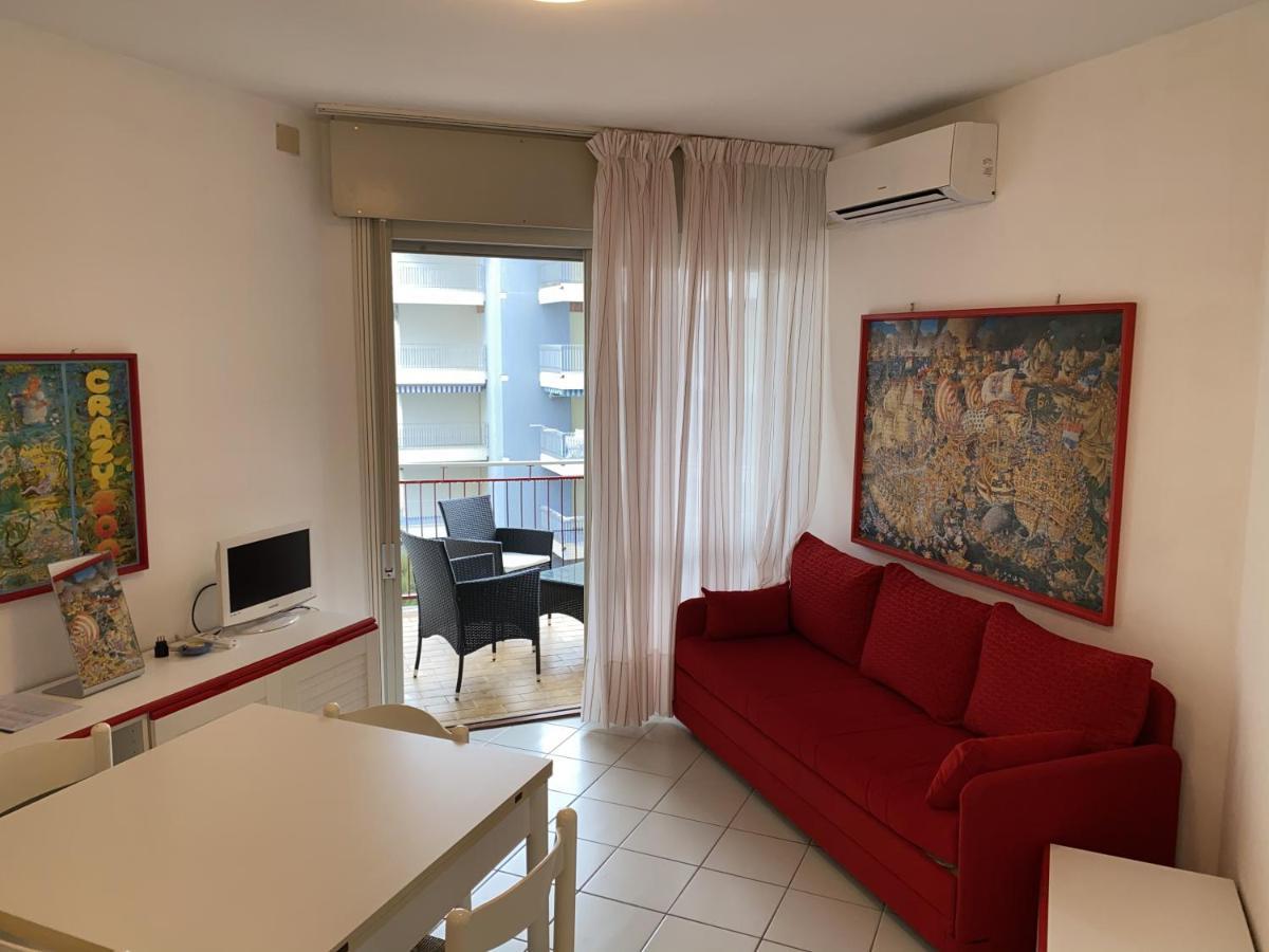 Residence Cristallo - Sabbiadoro 利尼亚诺萨比亚多罗 外观 照片