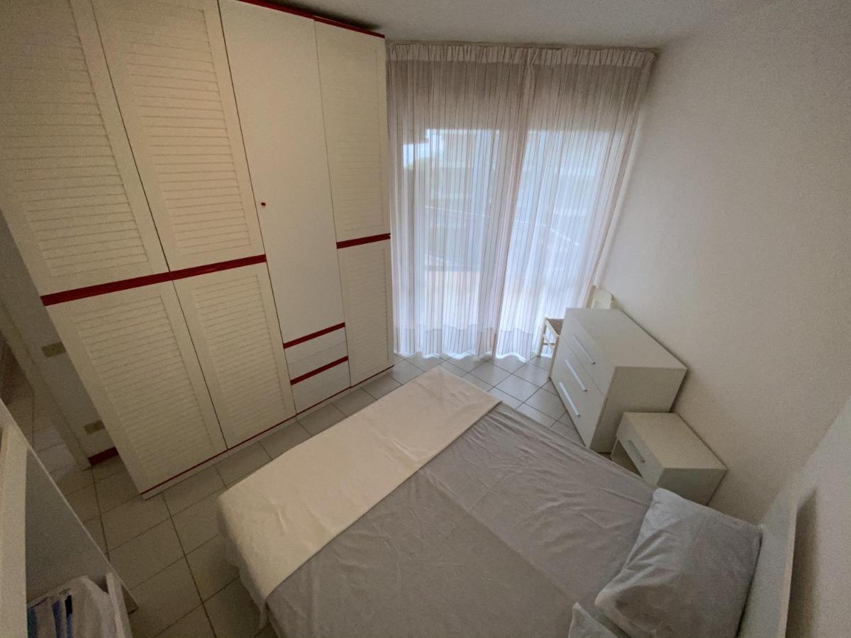 Residence Cristallo - Sabbiadoro 利尼亚诺萨比亚多罗 外观 照片